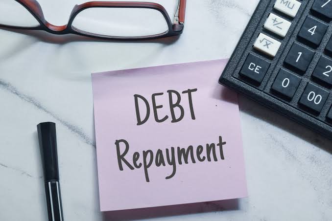 What Is a Debt Payoff Calculator and How Does It Work?